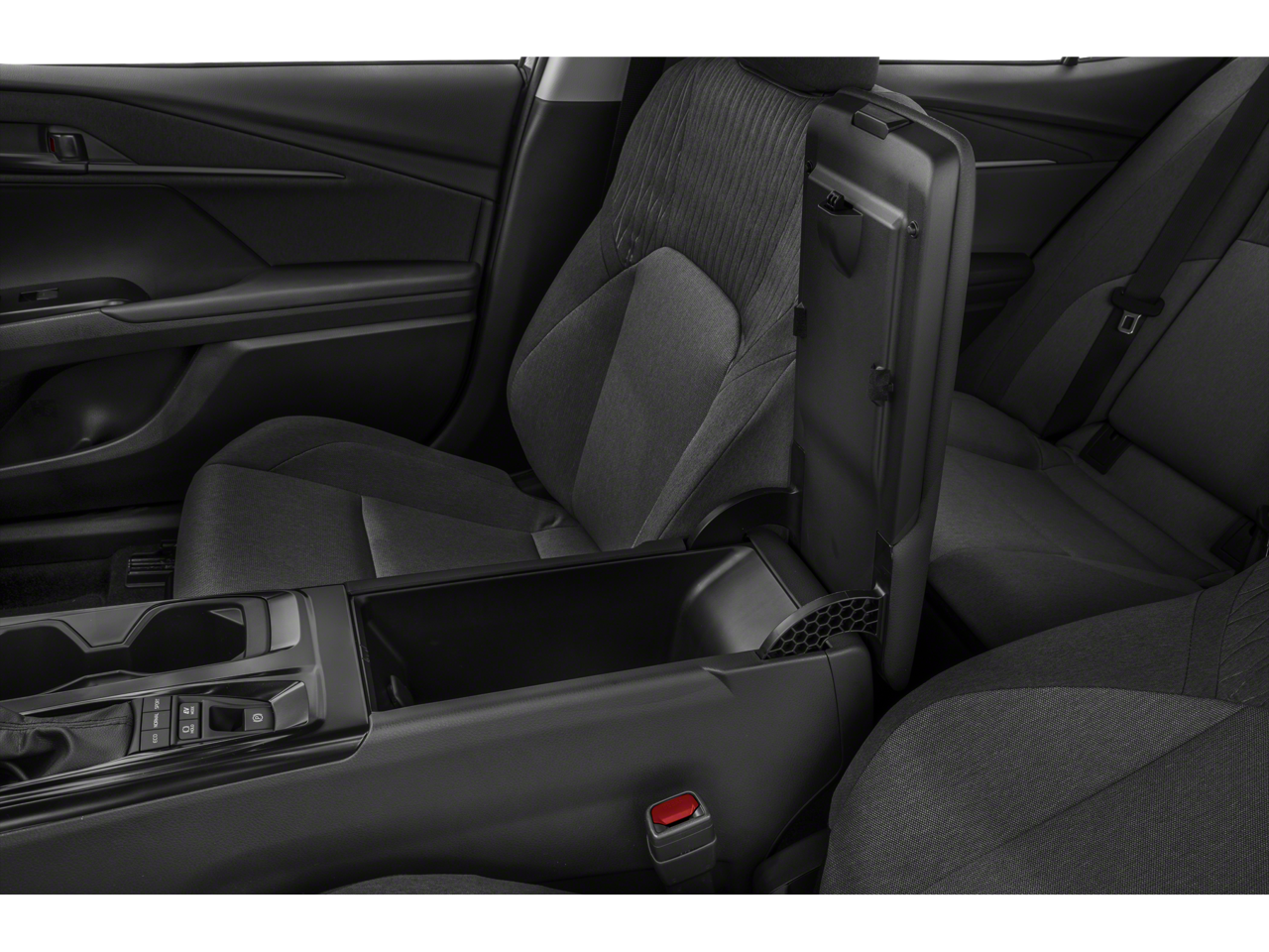2025 Toyota Camry SE - Photo 13
