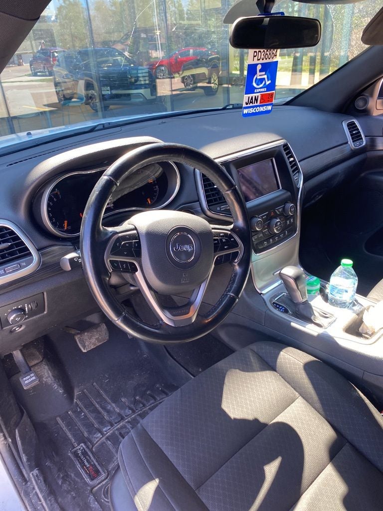2020 Jeep Grand Cherokee Laredo