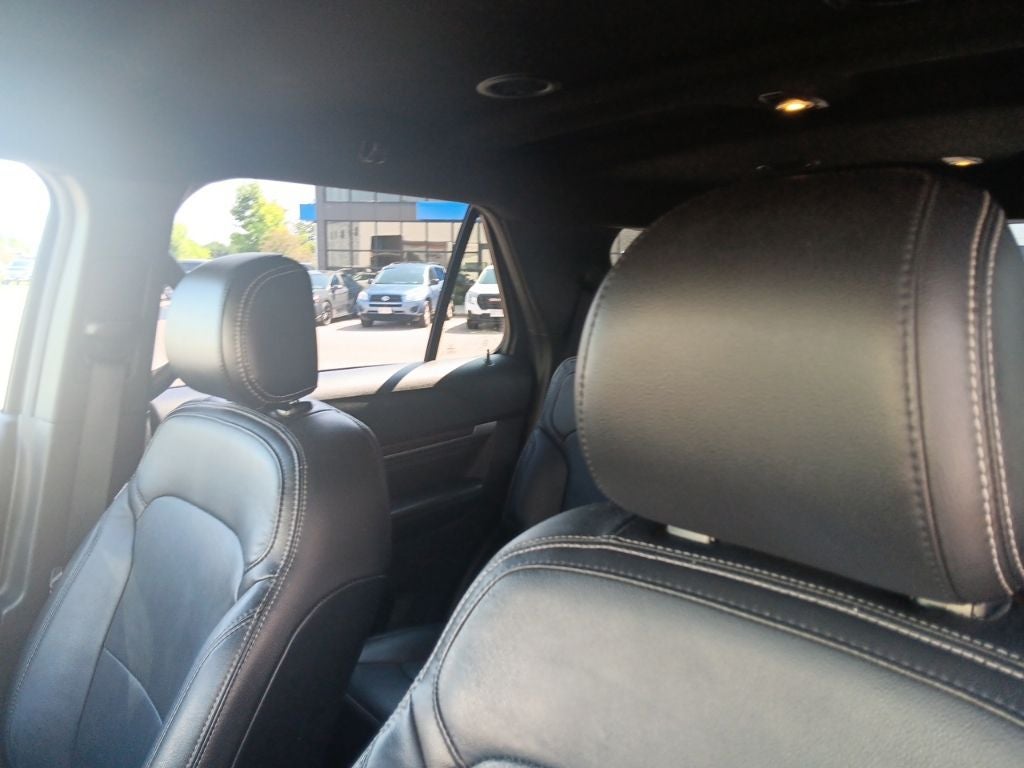 2017 Ford Explorer Limited - Photo 12