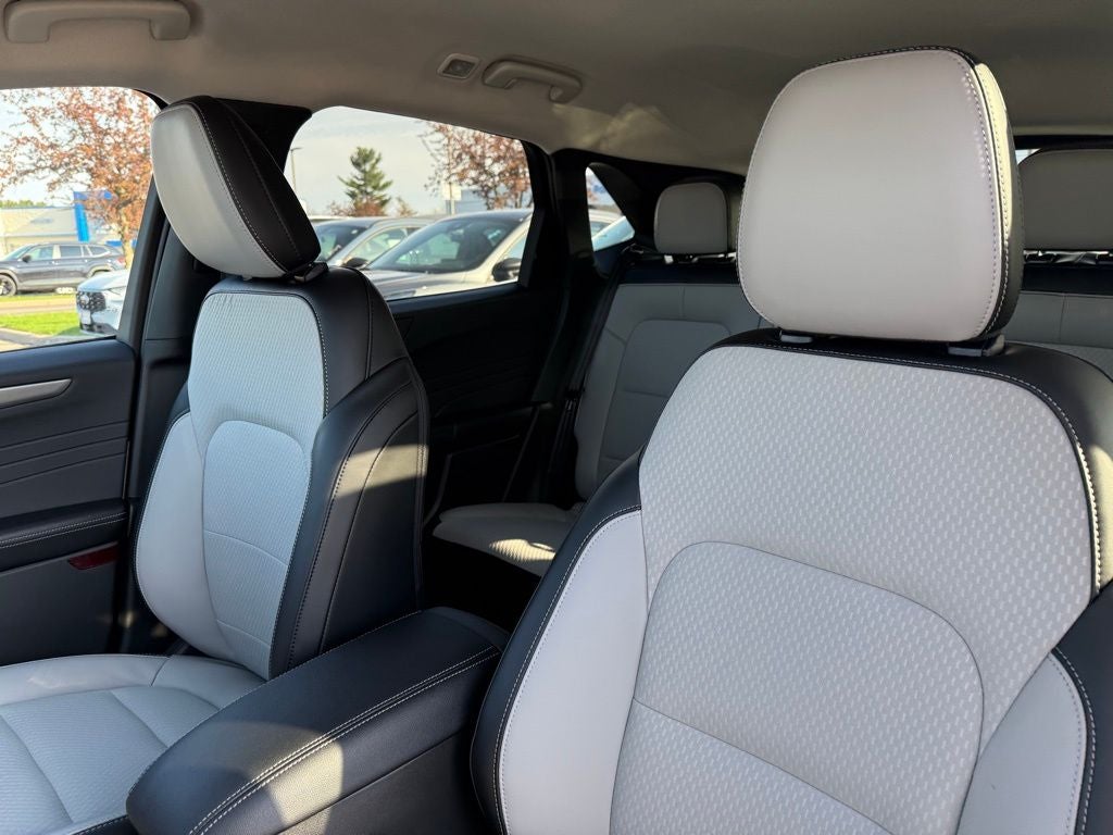 2025 Ford Escape Plug-In Hybrid Base