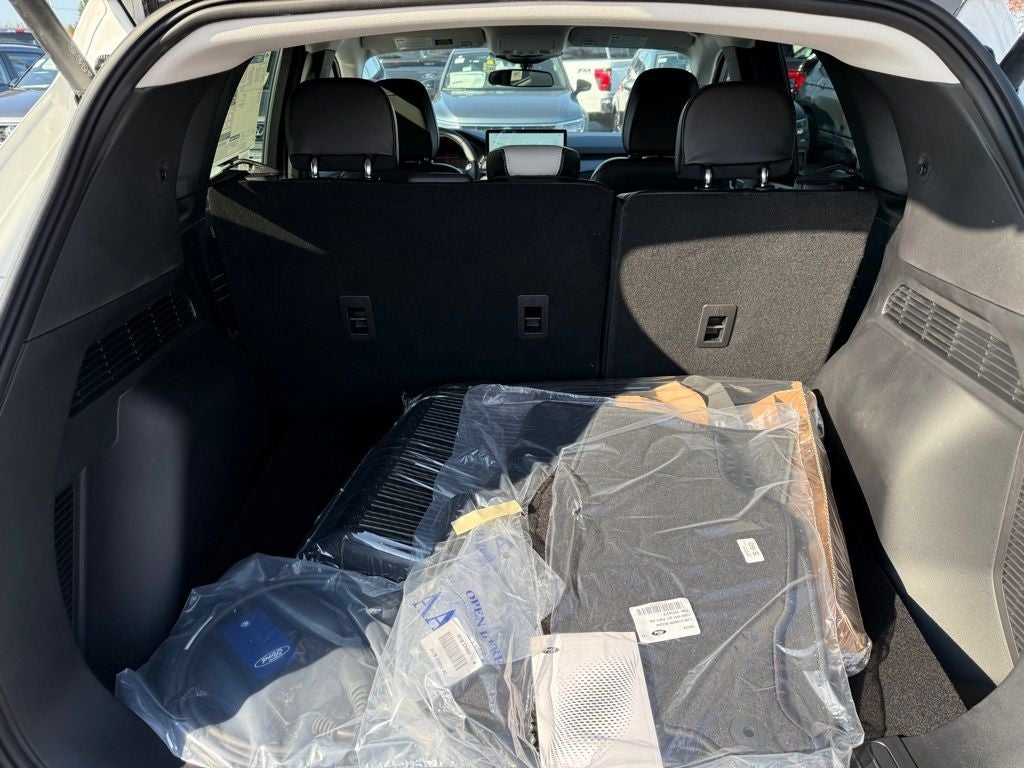 2025 Ford Escape Plug-In Hybrid Base