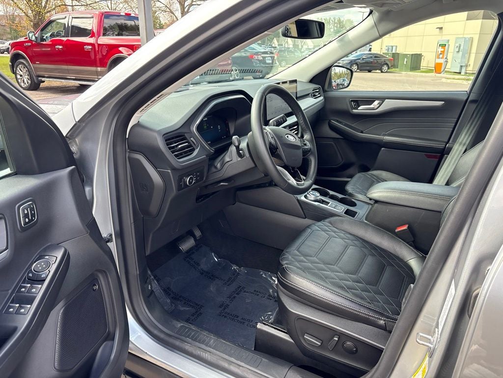 2023 Ford Escape Platinum