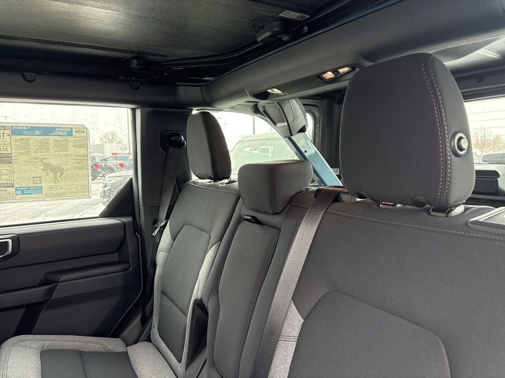 2025 Ford Bronco Base