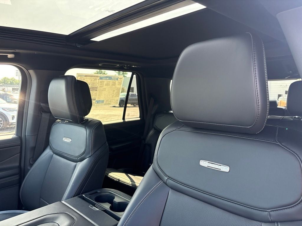 2027 Ford Expedition Platinum