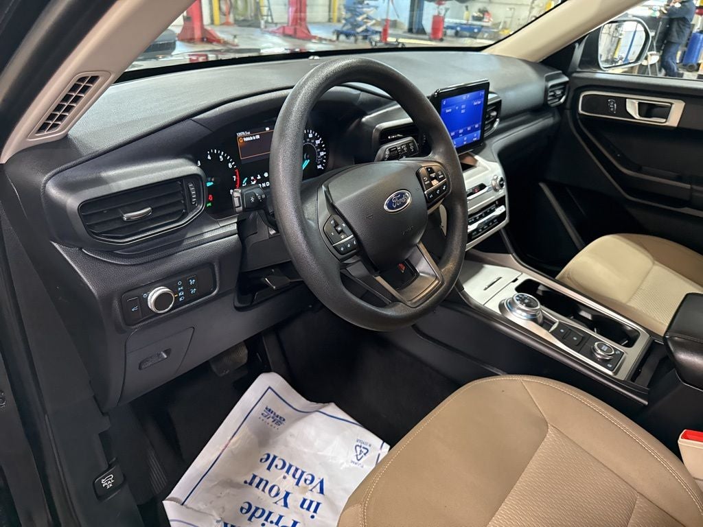 2020 Ford Explorer Base