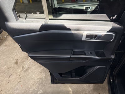 2020 Ford Explorer Base