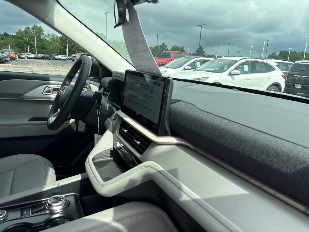 2026 Ford Explorer Active w/100A Pkg