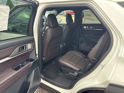 2026 Ford Explorer Platinum™