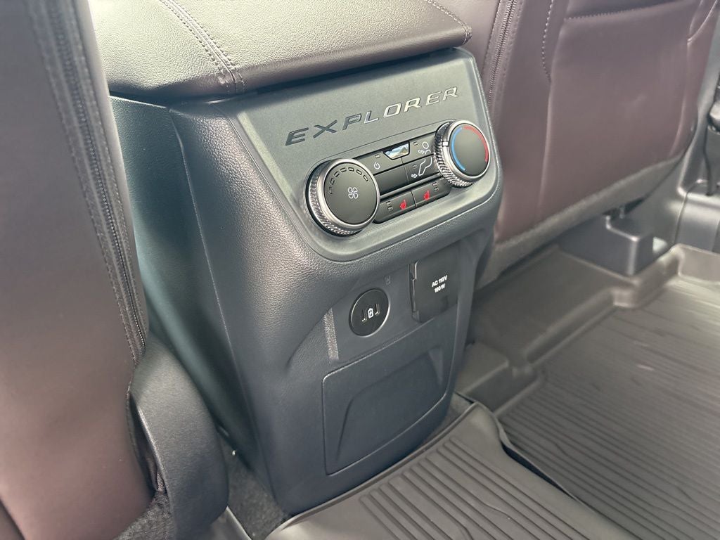 2026 Ford Explorer Platinum™