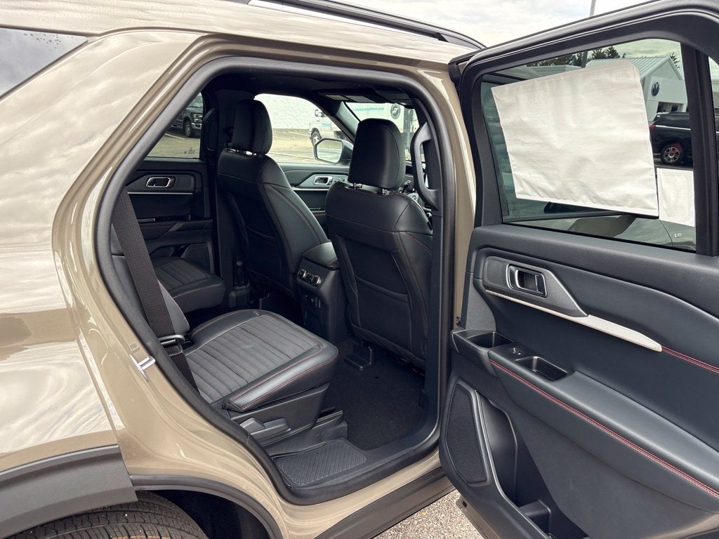 2027 Ford Explorer ST-Line
