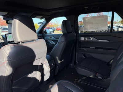 2025 Ford Explorer ST