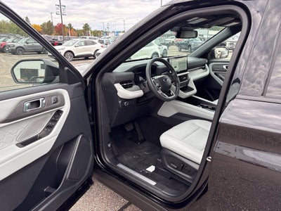 2027 Ford Explorer Platinum™