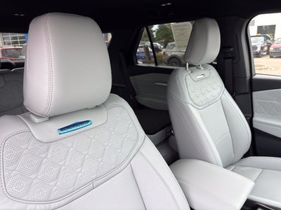 2027 Ford Explorer Platinum™