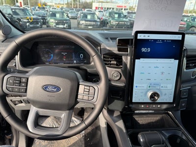 2025 Ford F-150 Lightning Flash