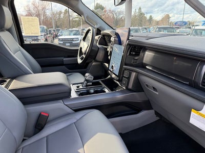 2025 Ford F-150 Lightning Flash