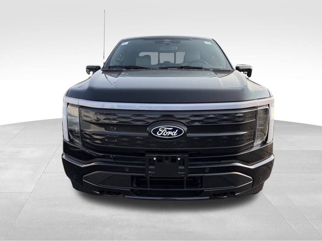 2025 Ford F-150 Lightning Platinum