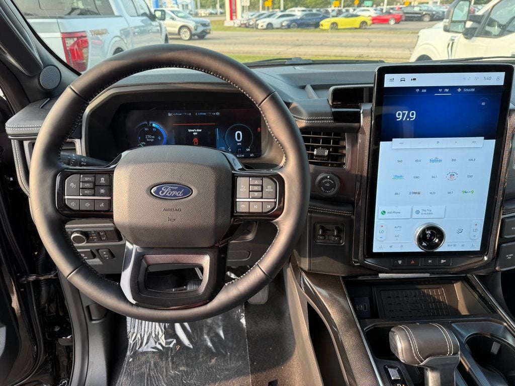 2025 Ford F-150 Lightning Platinum