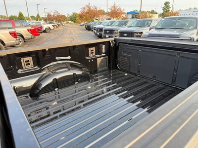 2025 Ford F-150 Lightning Platinum