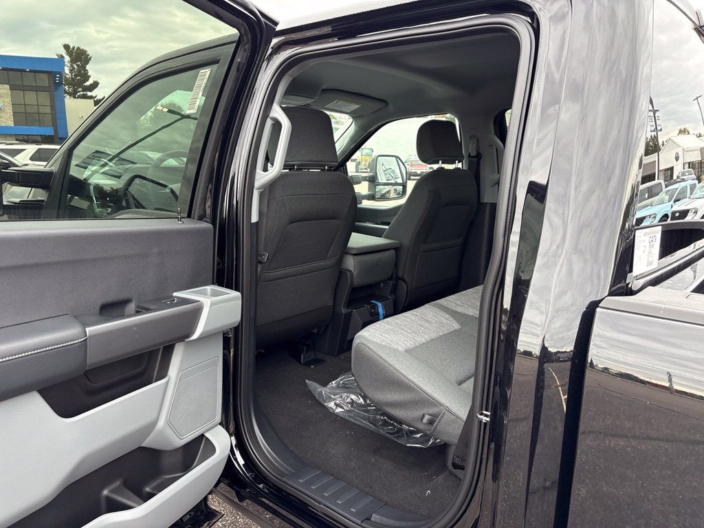 2027 Ford F-250SD F-250® XLT
