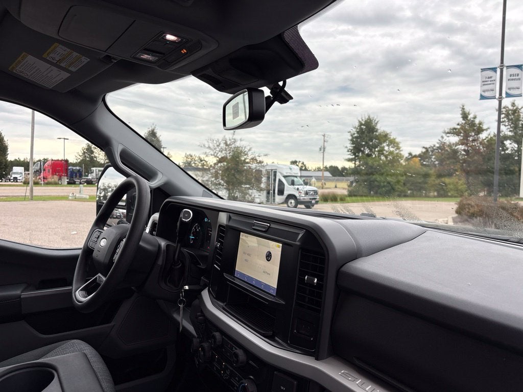 2027 Ford F-250SD F-250® XLT