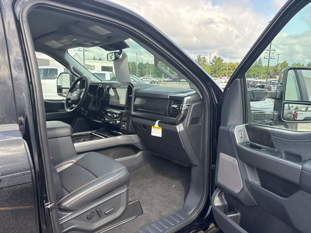 2026 Ford F-350SD F-350® Lariat®