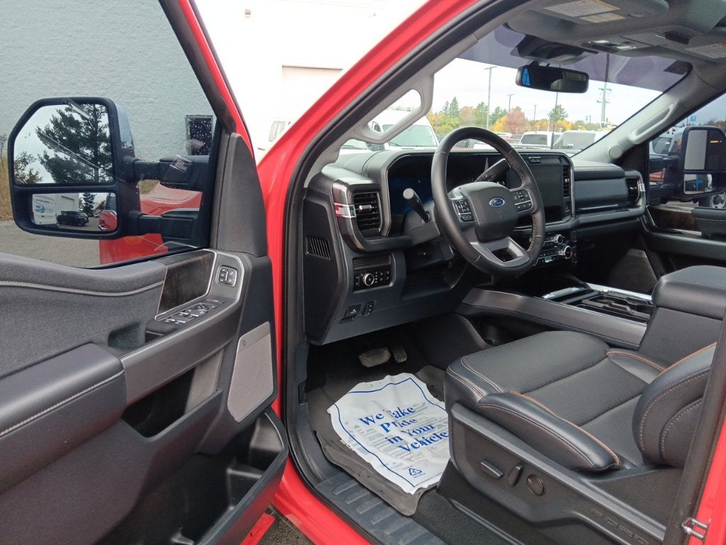 2025 Ford F-350SD Lariat Super Duty