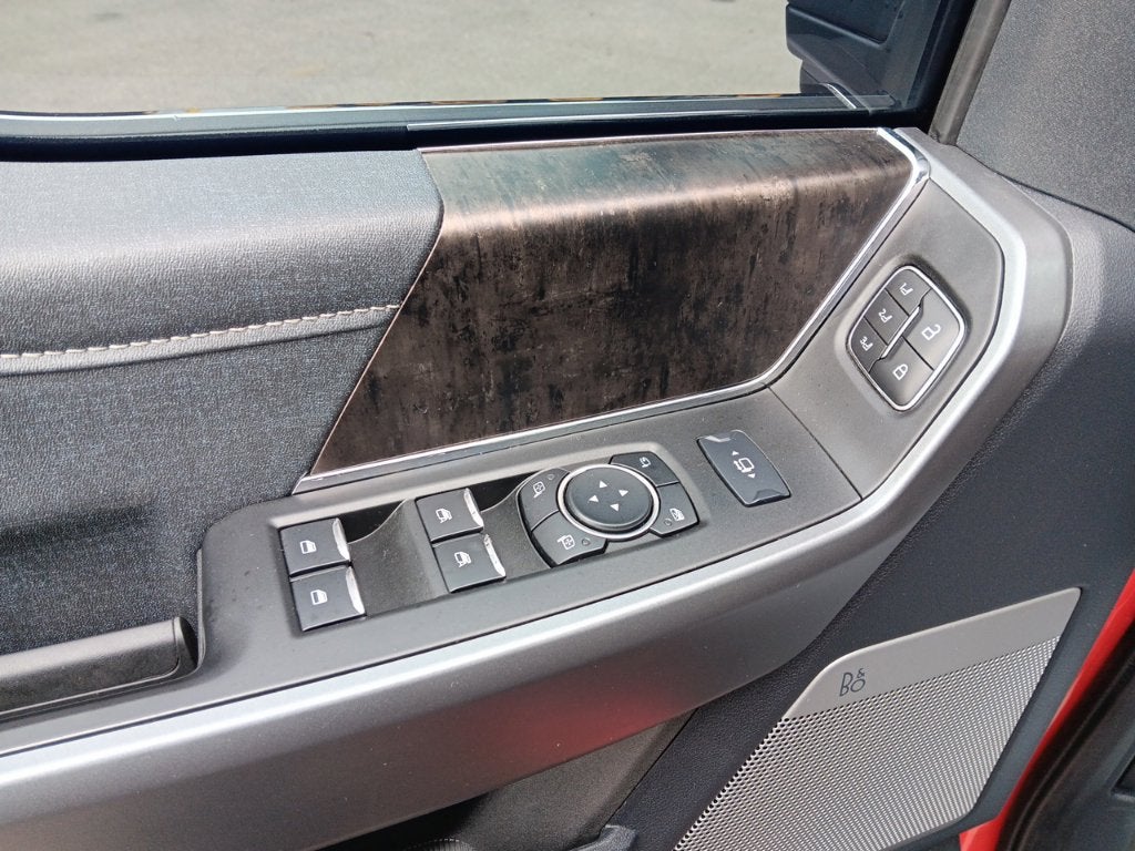 2025 Ford F-350SD Lariat Super Duty