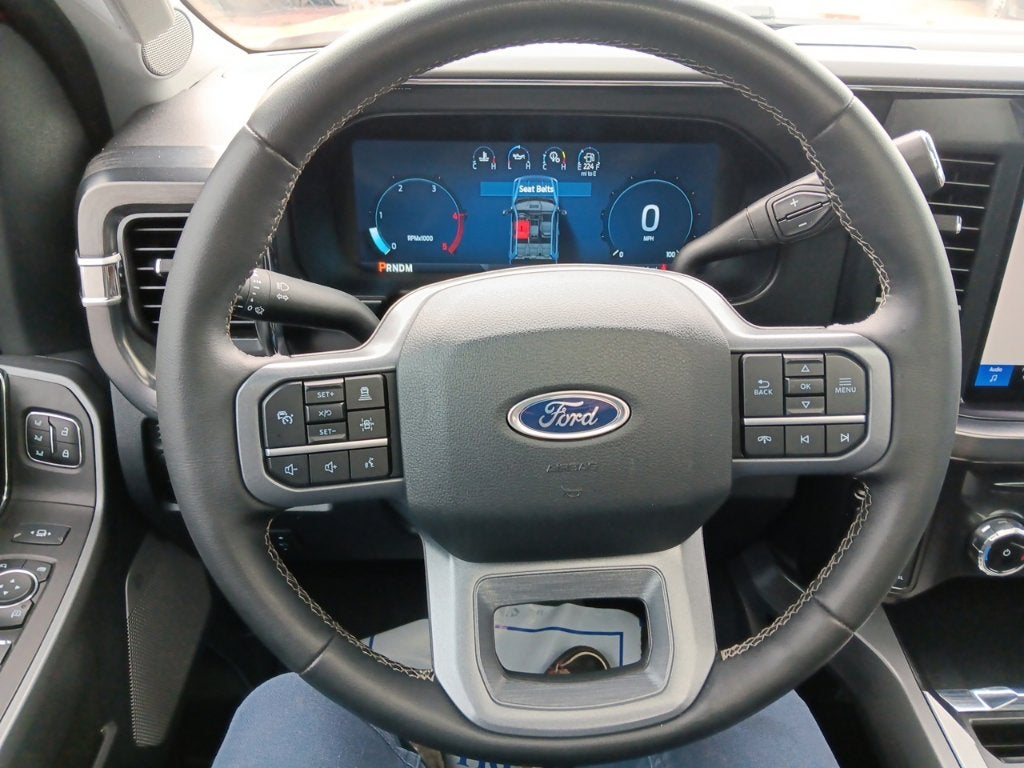 2025 Ford F-350SD Lariat Super Duty