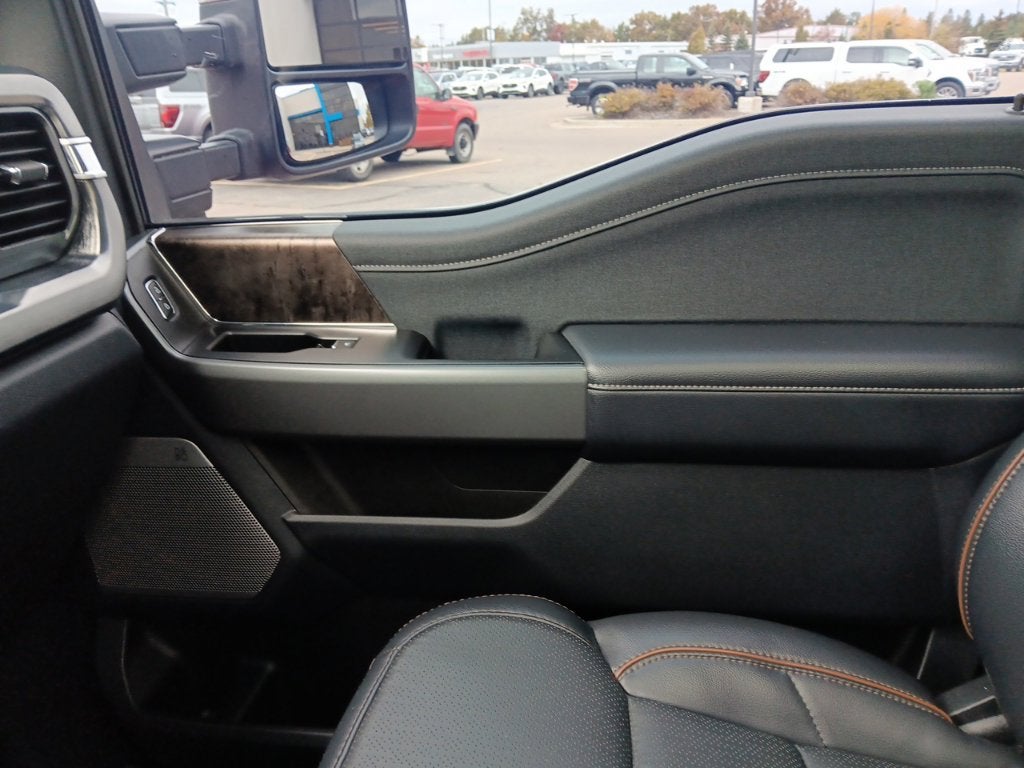 2025 Ford F-350SD Lariat Super Duty
