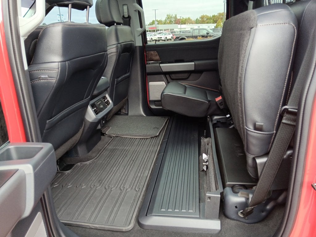 2025 Ford F-350SD Lariat Super Duty