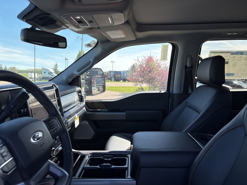 2026 Ford F-350SD F-350® Lariat®