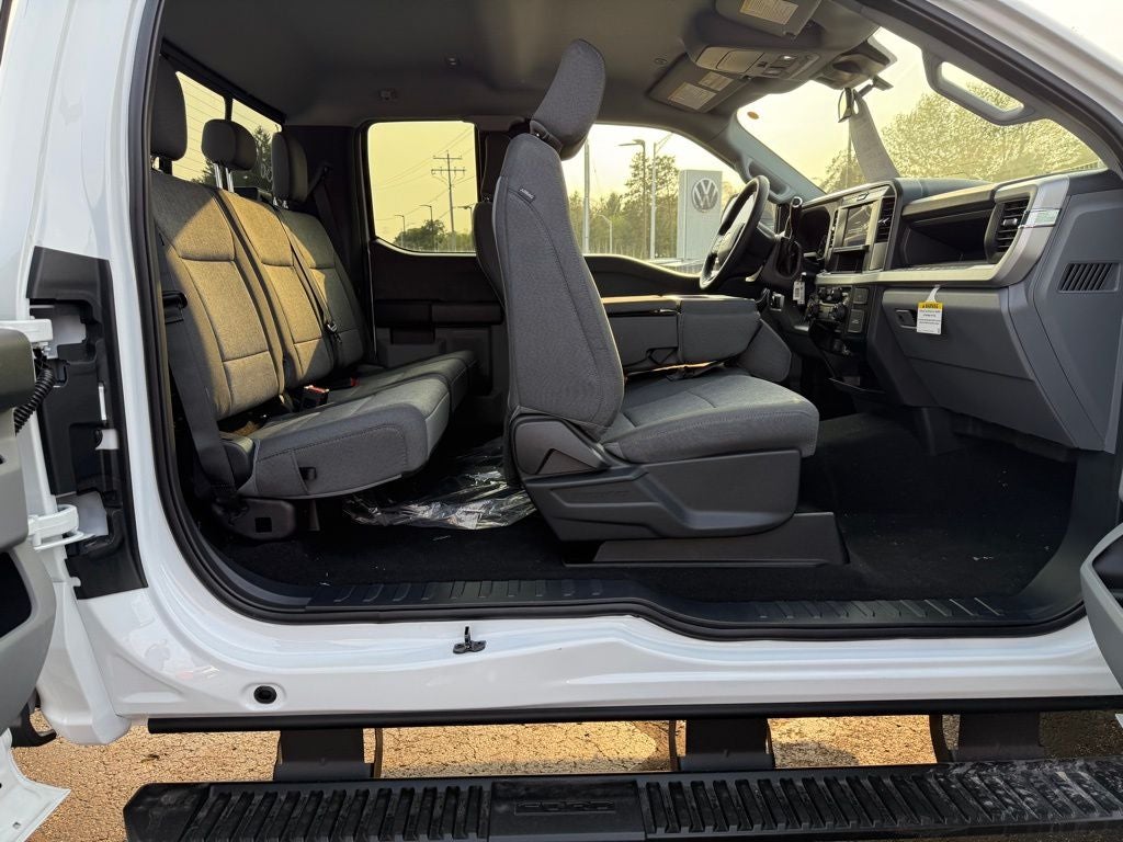 2025 Ford F-350SD XL