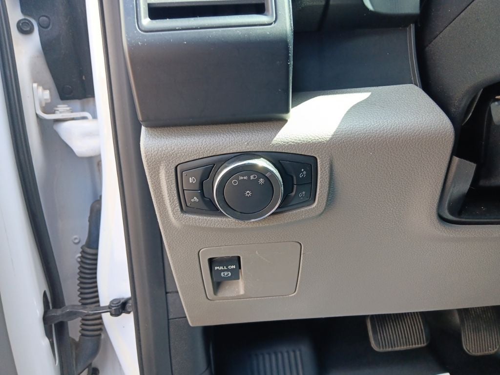 2015 Ford F-150 XL - Photo 17