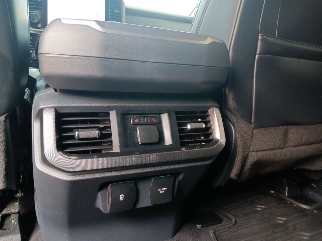 2023 Ford F-150 Platinum - Photo 28
