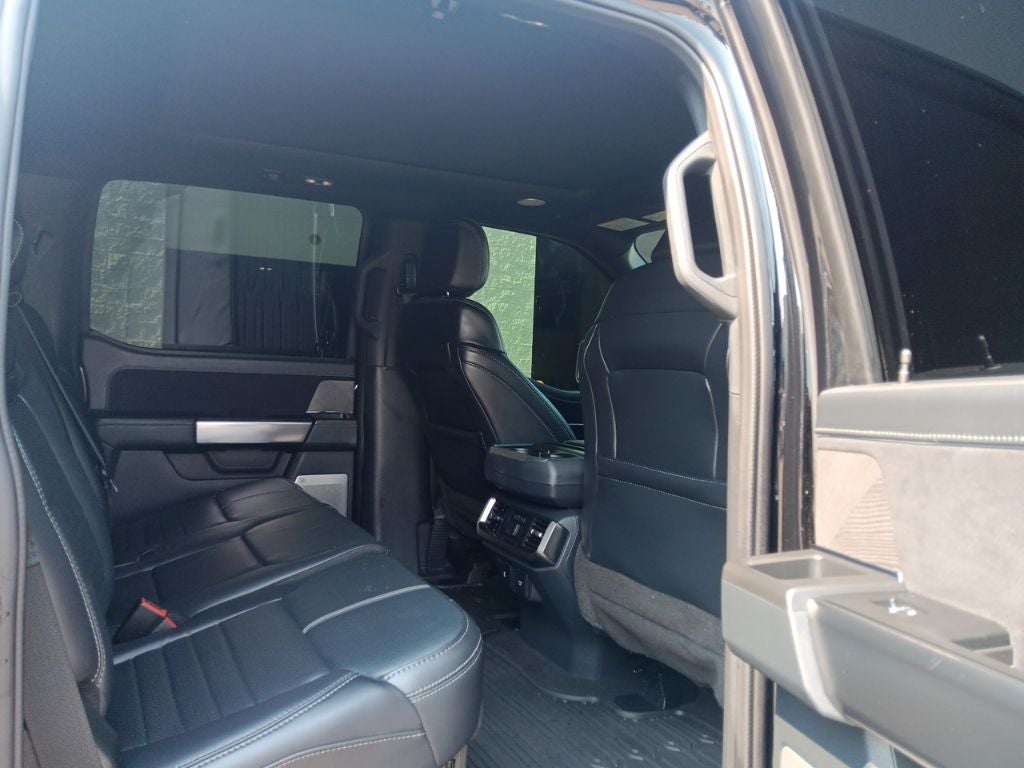 2023 Ford F-150 Platinum - Photo 29