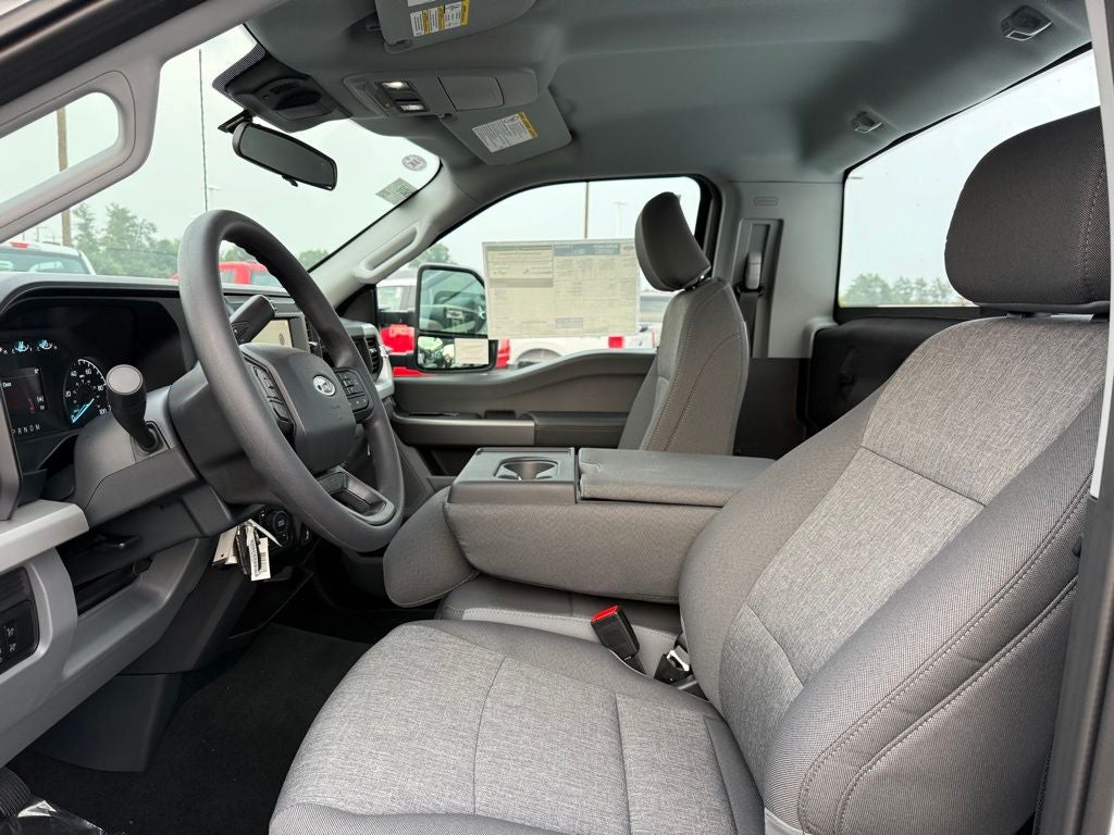 2025 Ford F-350SD XL