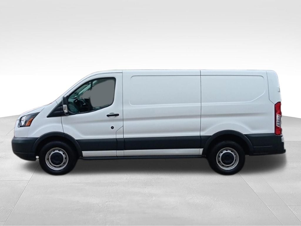 2017 Ford Transit-150 130 WB Low Roof Cargo