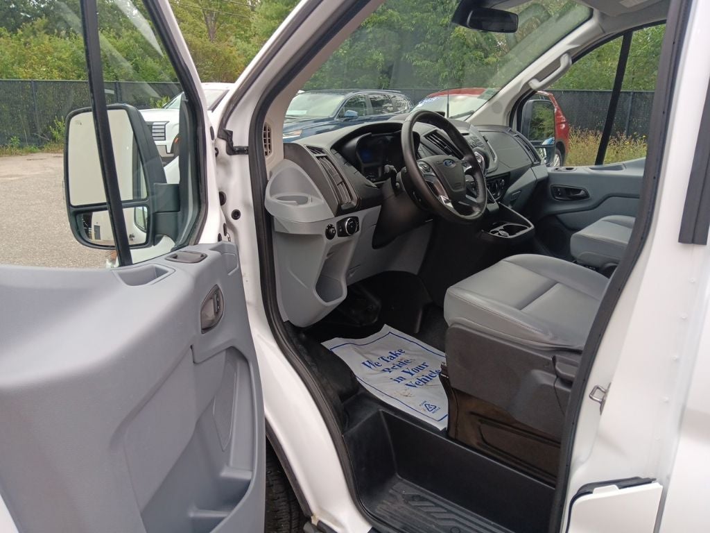 2017 Ford Transit-150 130 WB Low Roof Cargo