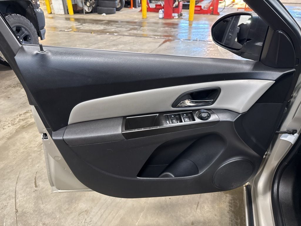 2013 Chevrolet Cruze LS