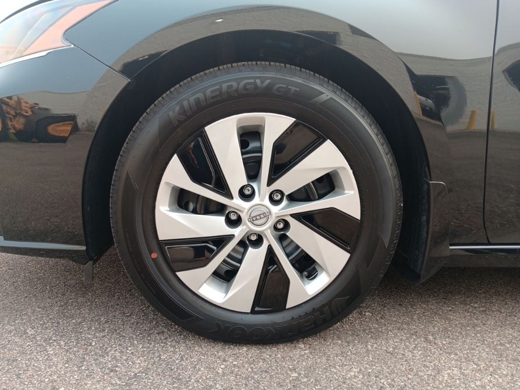 2024 Nissan Altima S - Photo 11