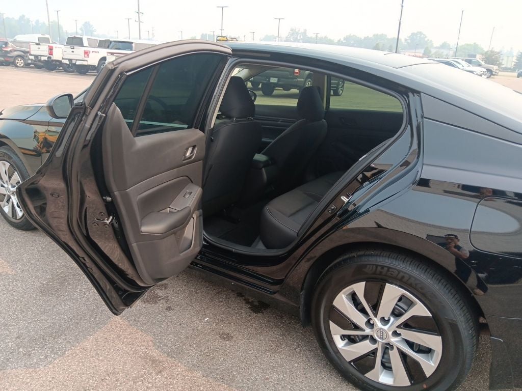 2024 Nissan Altima S - Photo 29