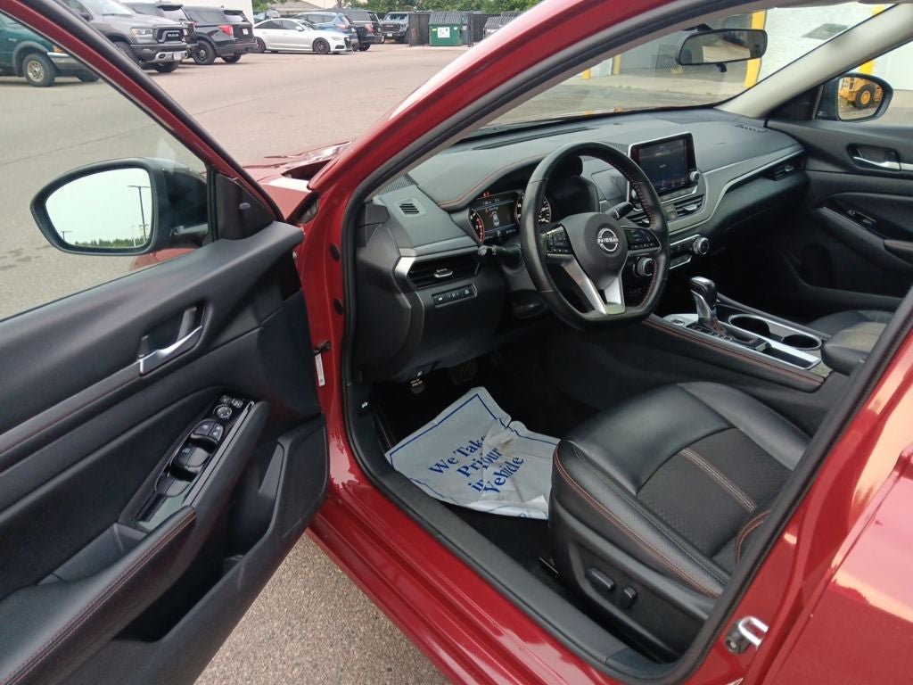 2025 Nissan Altima SR
