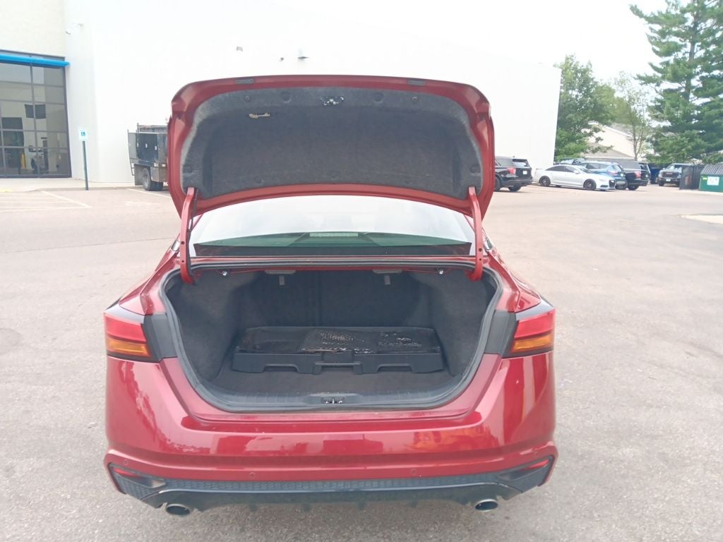 2025 Nissan Altima SR