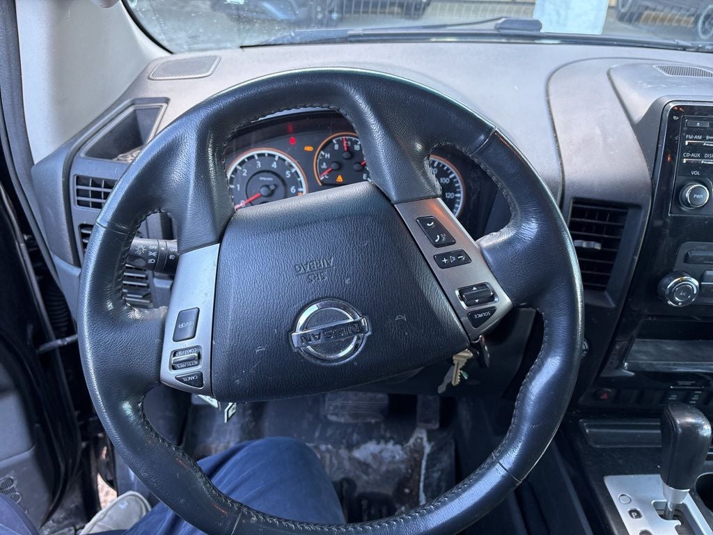 2014 Nissan Titan SV