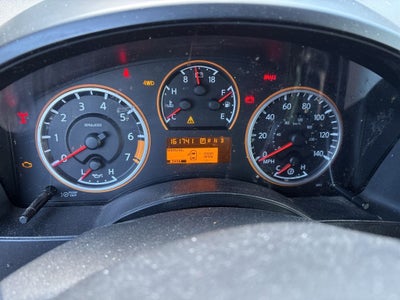 2014 Nissan Titan SV