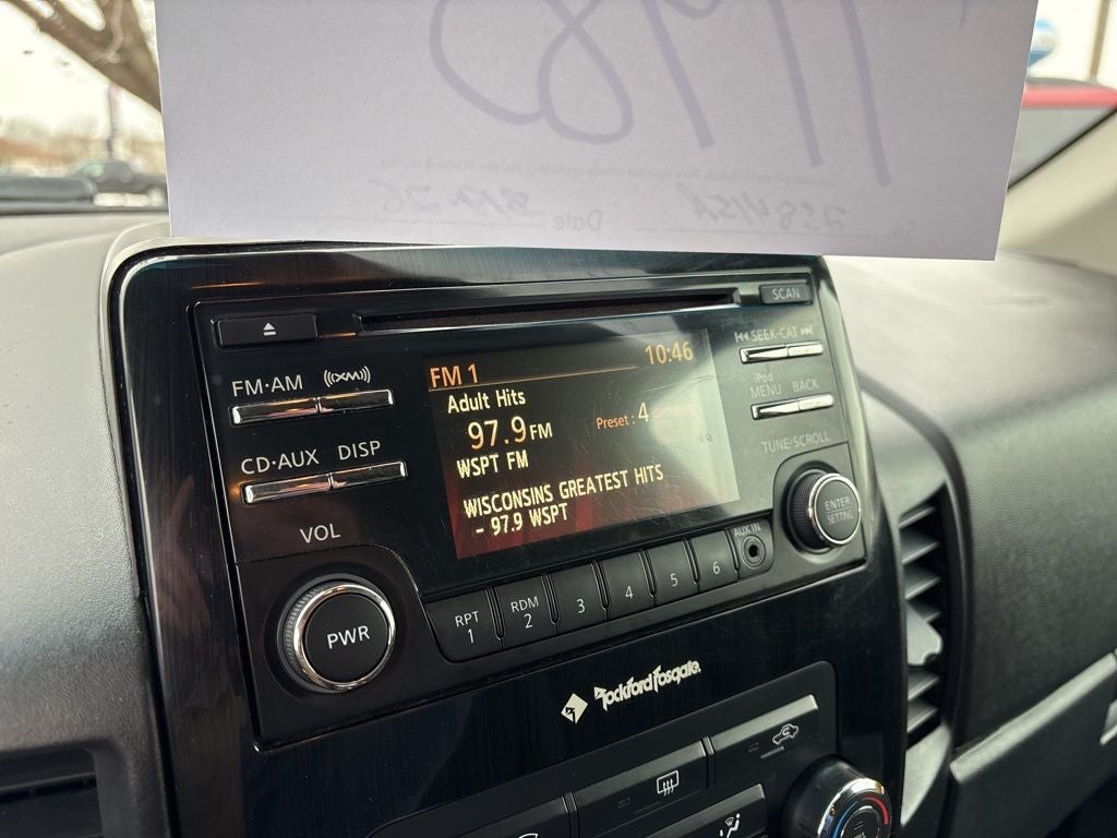 2014 Nissan Titan SV