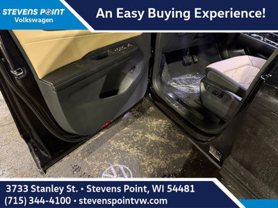 2026 Volkswagen Atlas Cross Sport 2.0T SE w/Technology