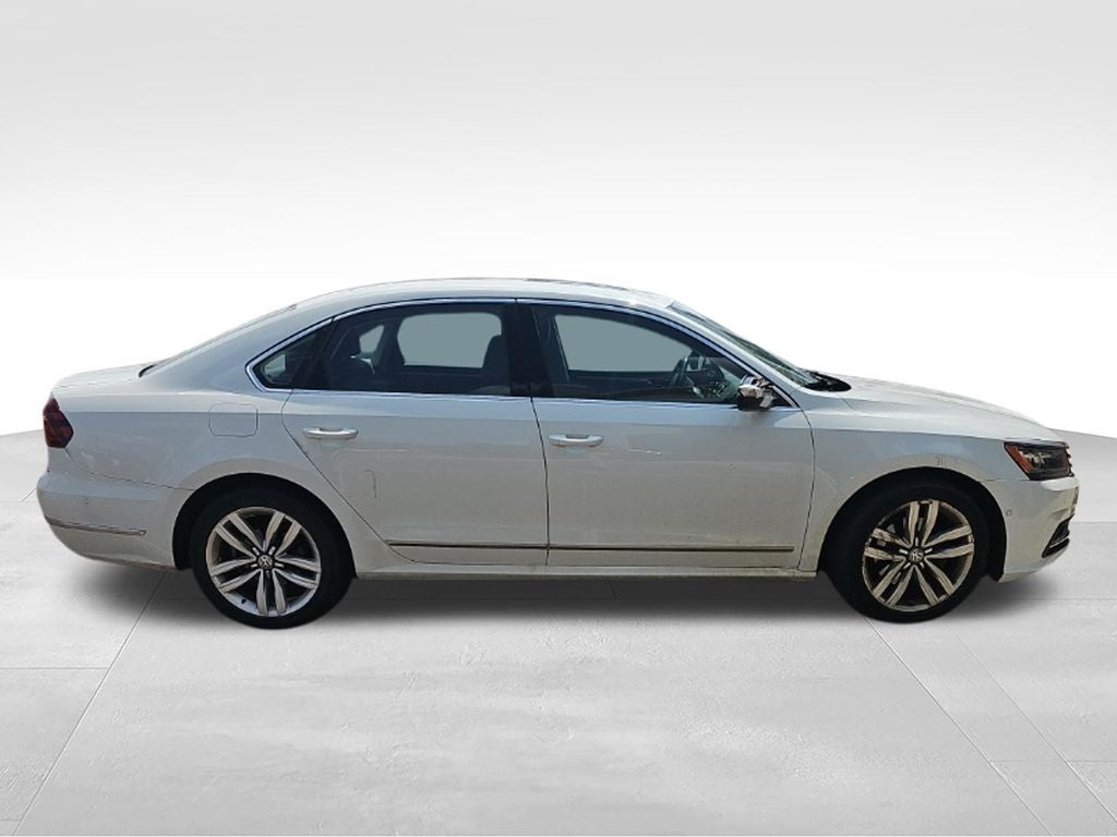 2017 Volkswagen Passat 1.8T SEL Premium