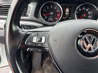 2017 Volkswagen Passat 1.8T SEL Premium