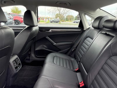 2017 Volkswagen Passat 1.8T SEL Premium